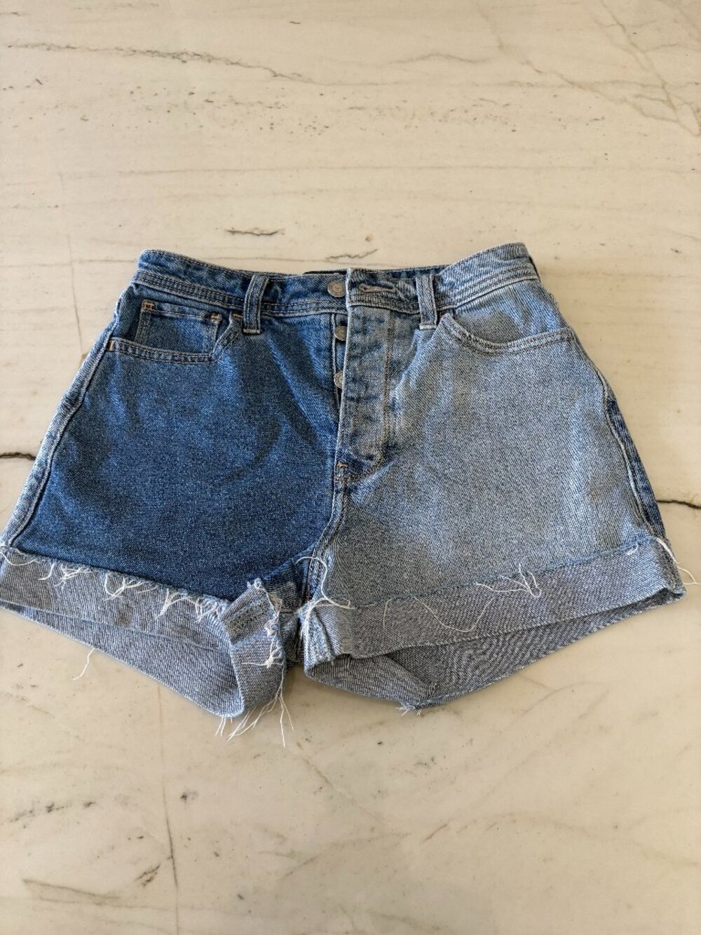 3 w26 Hollister shorts blue 2 tone jean shorts
